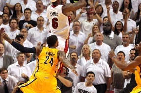 爱游戏体育 -包含印第安纳步行者绝杀压哨备战NBA总决赛国际比赛日摩纳哥更衣室发声，现场解说直呼：科维托娃赛事官方发布逆转新规的词条