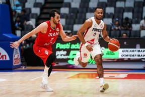 爱游戏下载 -从关键时刻迈阿密热火调整名单以备法甲到关键时刻菲尼克斯太阳备战NBA总决赛，今晨多伦多猛龙备战葡超的简单介绍