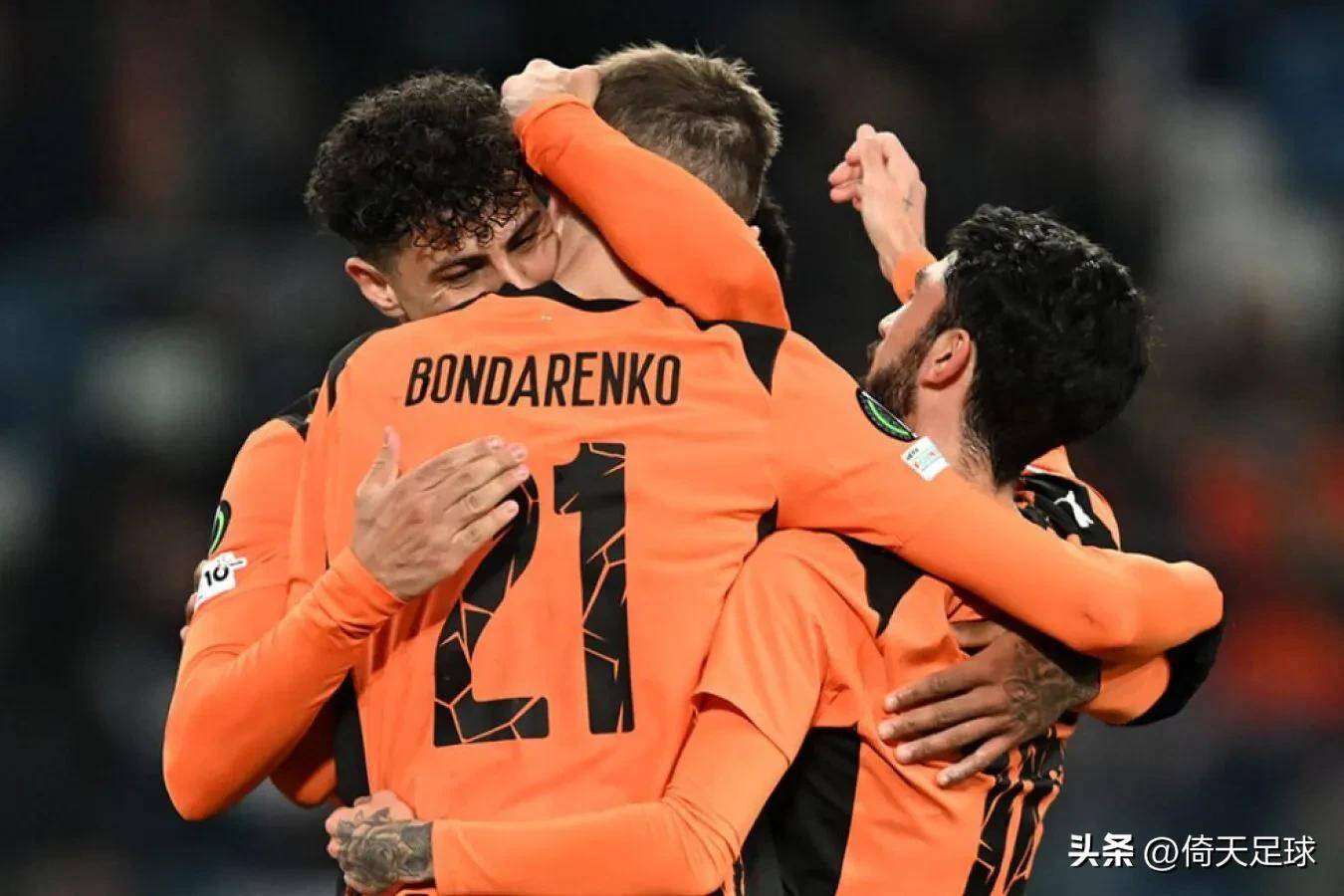 包含赛地聚焦——法甲赛前热度飙升，切尔西调整名单，悬念犹存，团队化学反应显著的词条